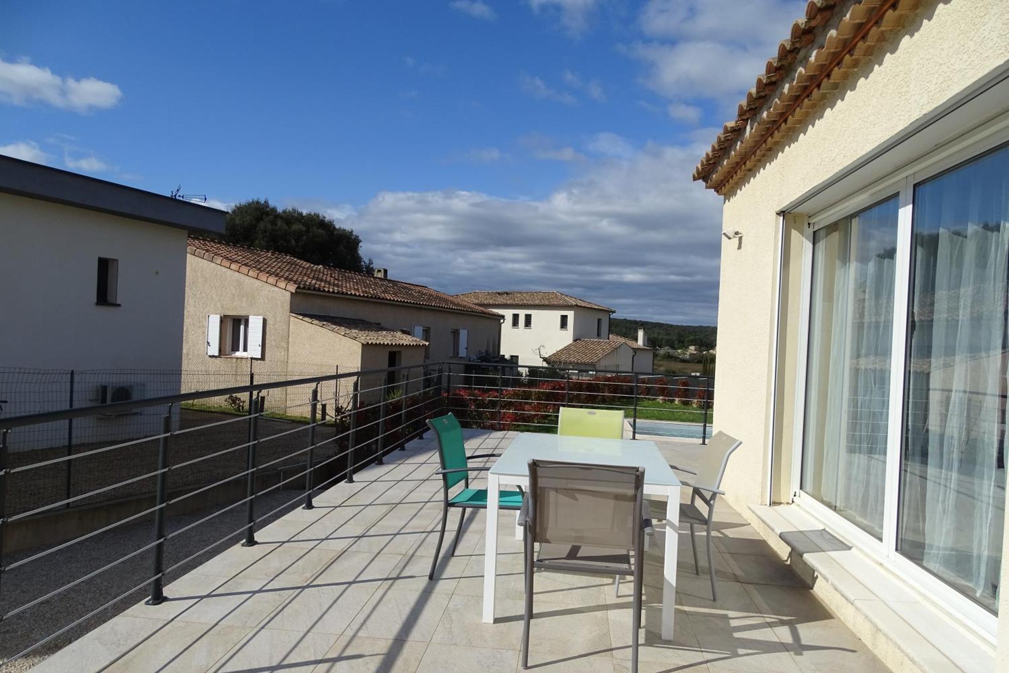 Villa Familiale Avec Piscine, Jardin A 10 Mn D'Uzes Flaux Экстерьер фото